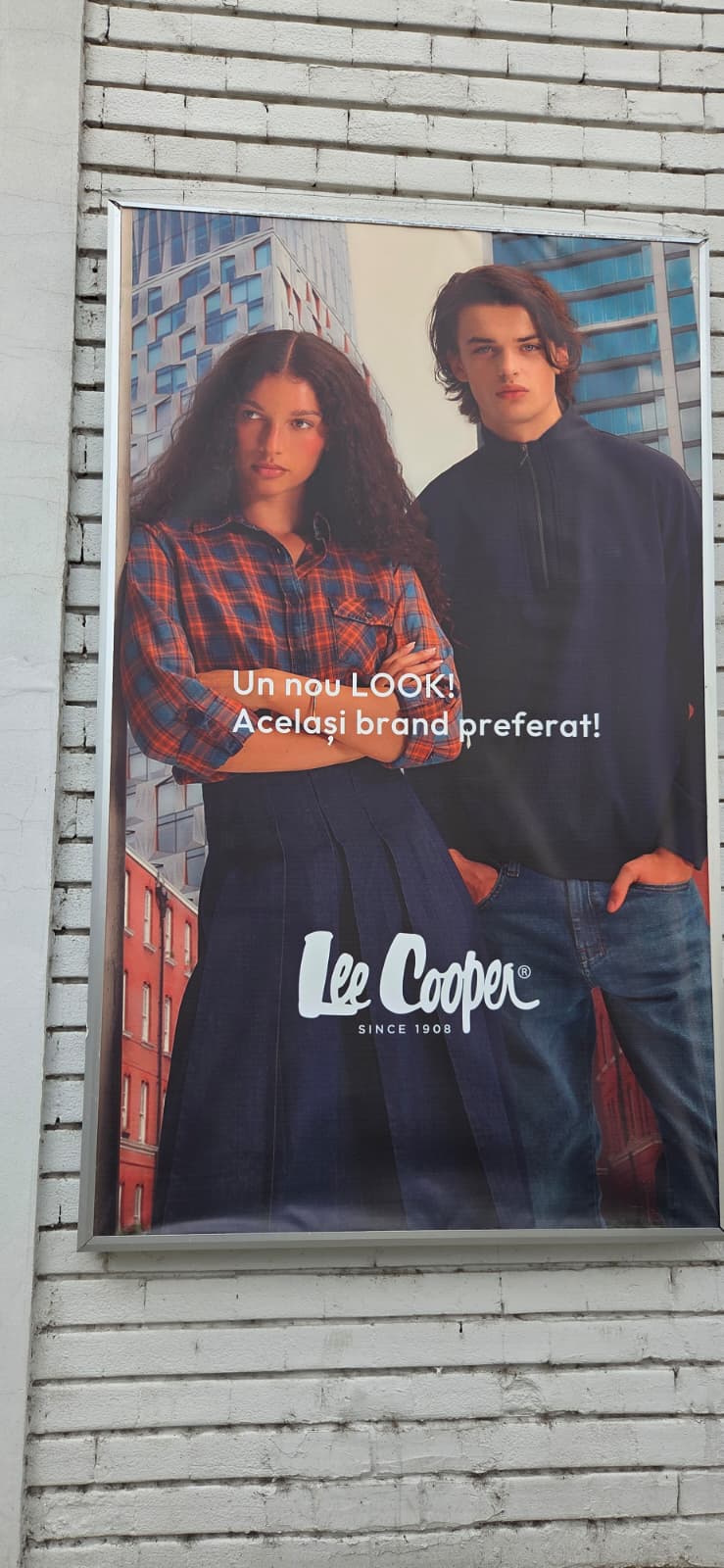 REOPENING Lee Cooper + Timeout 1